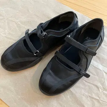 메리 제인 스니커즈