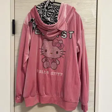 헬로키티 x 에고이스트