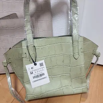 ZARA 악어 엠보싱 숄더백 라이트 그린