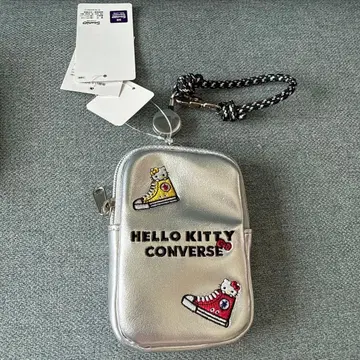 PLAZA 한정판 CONVERSE x HELLO KITTY 릴 파우치