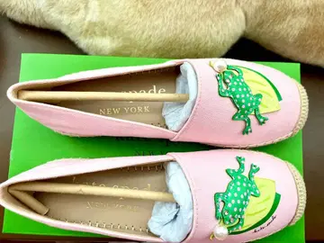 Kate Spade 개구리 모티브 Espadrikked 슬립온