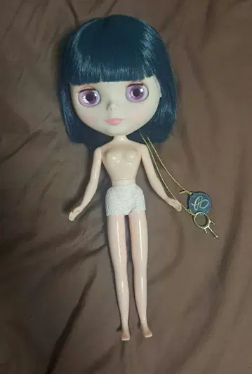 네오 브라이스 아다치 유미 브라이스 아므르 본체만