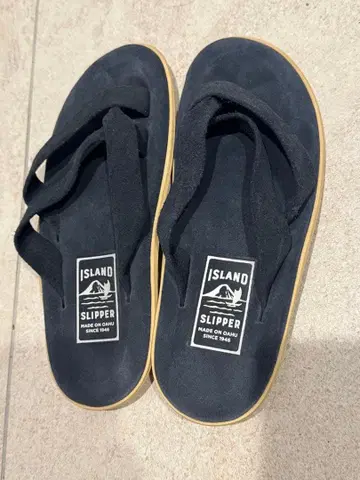 ISLAND SLIPPER 샌들 네이비 스웨이드