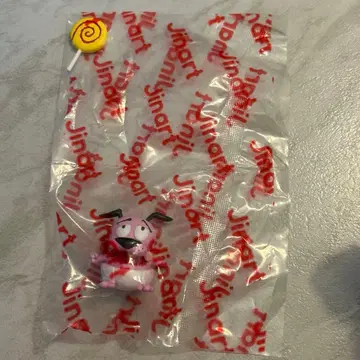 겁쟁이 커리지 피규어