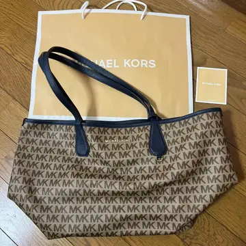 MICHAEL KORS 토트백 리버서블 네이비 오늘만