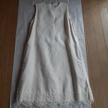 폭시 린넨 100% 레이스 슬리브리스 드레스