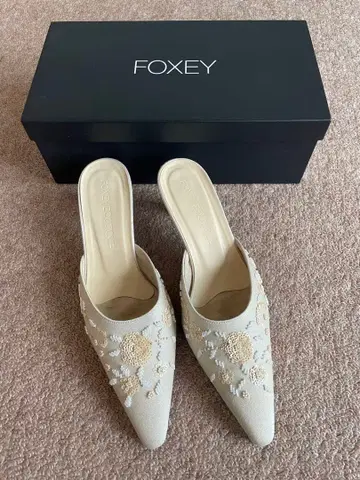 FOXEY BOUTIQUE 폭시 뮬 자수 비즈 36