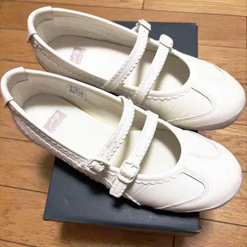 오니츠카타이거 멕시코66 TGRS 아이보리 계열 24cm MEXICO66