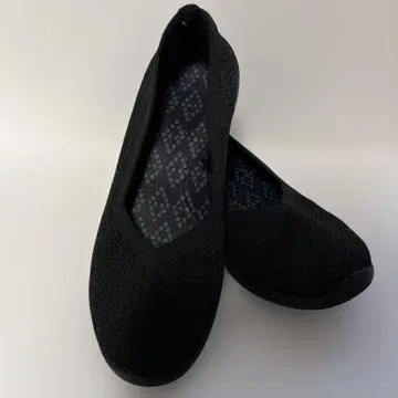스케쳐스 블랙 레이스 펌프스 SKECHERS