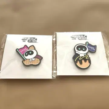 RUN SEOKJIN EP.TOUR 핀 배지 2종 세트