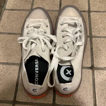 CONVERSE 화이트 스니커즈