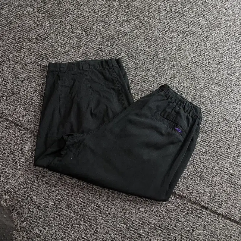 앵글런 아카이브 시그니처 벌룬 팬츠 4913