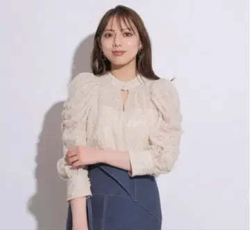 [미사용 새상품] 마이 스트라다 개더 퍼프 슬리브 블라우스