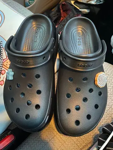 Crocs 통굽 베이 크로그