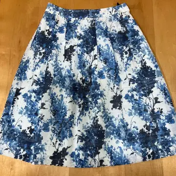 DAKS 사이즈 40 ( L ) 린넨 15% 플레어 스커트 일본제
