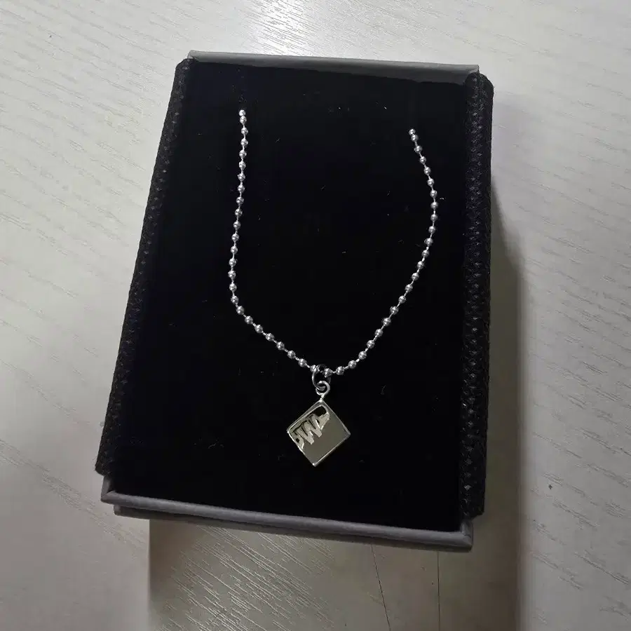 Seventeen 9 zuu Anniversary Necklace wonwoo unsealed | Bunjang Global