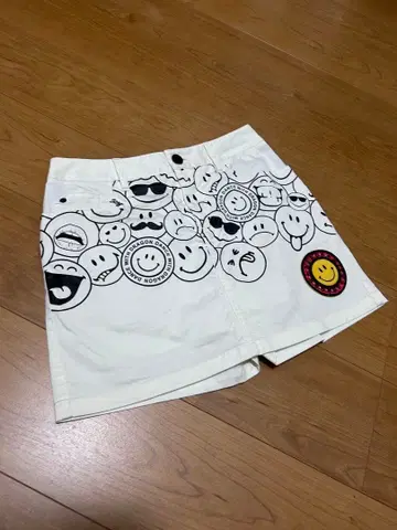 댄스 위드 드래곤 여성용 골프 큐롯 팬츠 화이트 스마일