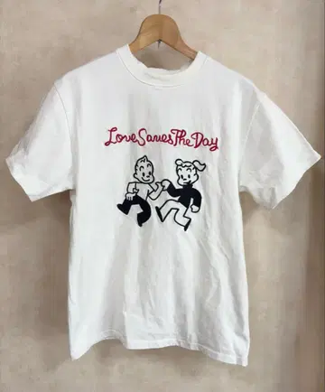 jouetie OSAMU GOODS 콜라보 T셔츠