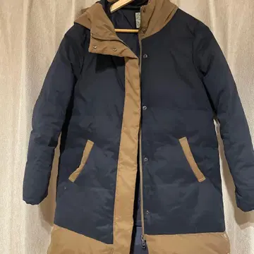 BEAMS HEART 다운 자켓 네이비 베이지