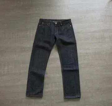 W34 SOPHNET. x A.P.C Petit Standard APC