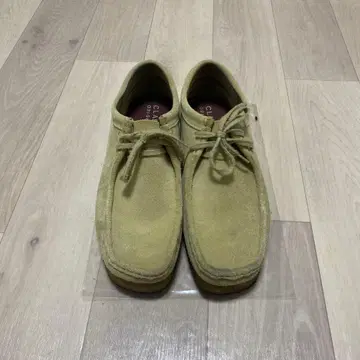 Clarks 왈라비 베이지 스웨이드