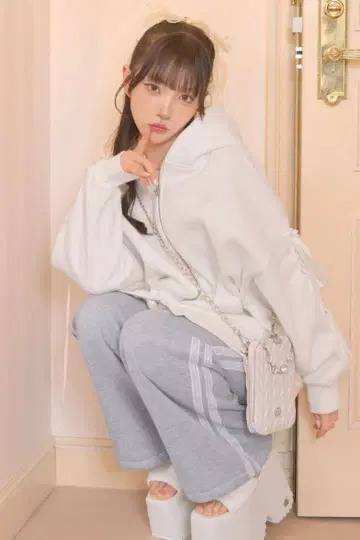 미셸 마카롱 레이스업 팬츠 셋업 SOA0042