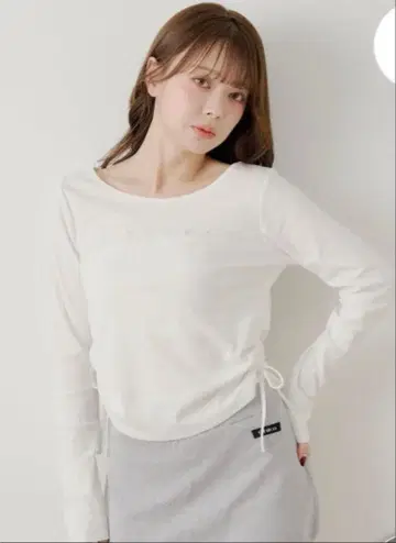 chico 큐빅 로고 T