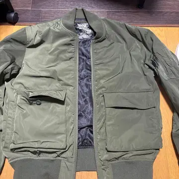 AVIREX MA-1 플라이트 자켓 카키 XL