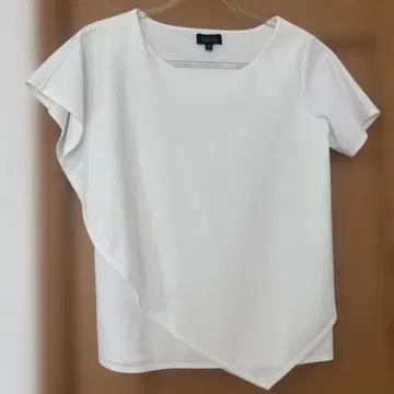 새상품급 BARNEYS NEWYORK 바니스 화이트 반팔 티셔츠 36