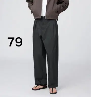 UNIQLO U 턱 와이드 팬츠 블랙 79