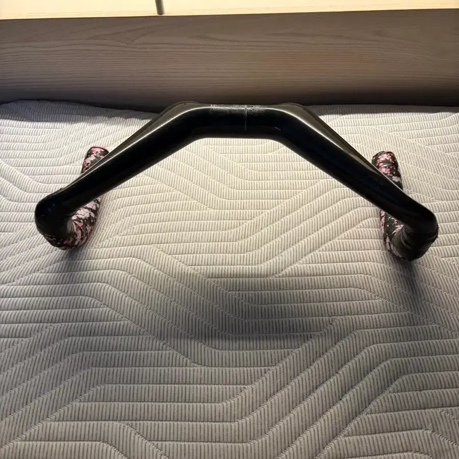 Belleville Carbon Track Bar (Superkiz) Quick sale | Bunjang Global