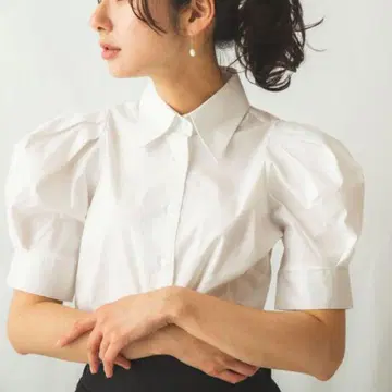 나라 까미체 퍼프 슬리브 블라우스