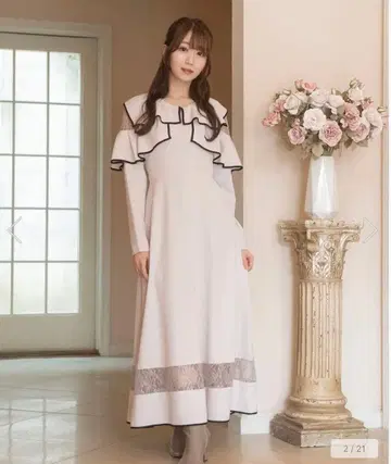 로제 뮤즈 piping lace switching dress