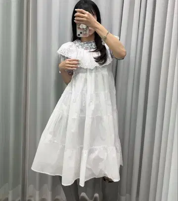 오사카 kitty 구매 원피스 화이트 컷워크 티어드
