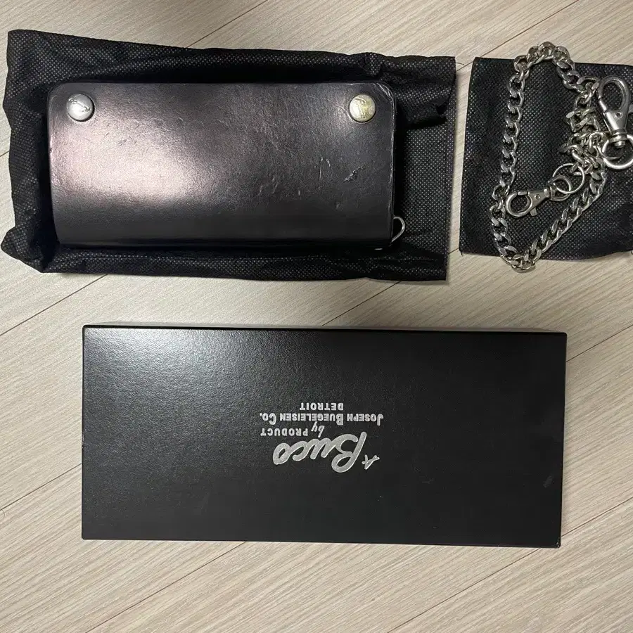 Kapital Trucker Wallet Chain (Red/Black) | Bunjang Global