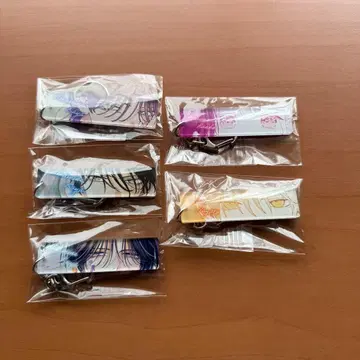 봄의 폭풍과 몬스터 만복 가챠 D상 아크릴 키링 낱개 판매 불가