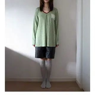 【GW価格】 housemce ロングスリーブ　ストライプ 하우스므세 housemce Longsleeve | 긴팔 티셔츠 | 번개장터 중고거래