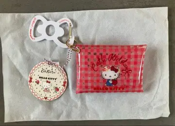 새상품 Cath Kidston Hello Kitty 클리어 파우치 참