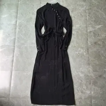 ZARA 블랙 자카드 섀도우 제브라 모드 드레스