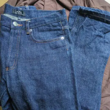 A.P.C. PETIT NEW STANDARD 데님 28인치