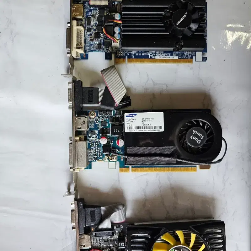 GT210, 530, 610그래픽 카드팝니다
