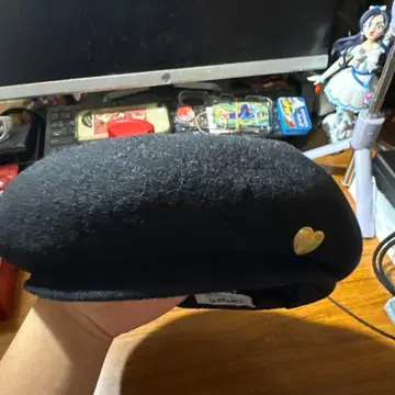 Carhartt WIP 베레모 블랙 하트 로고