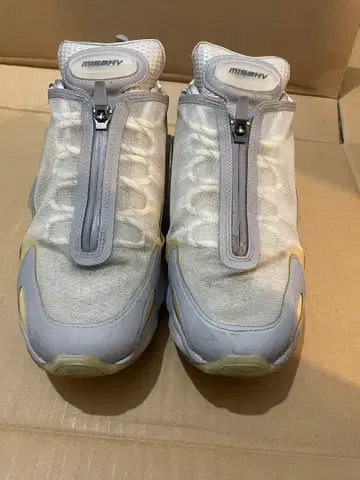 리복 DAYTONA DMX MISBHV 콜라보 스니커즈