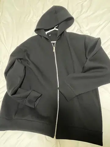 GU XL 집업 후드티 블랙