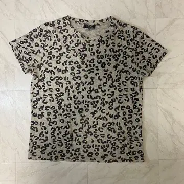 A.P.C. archive s/s tee y2k fade 피치T