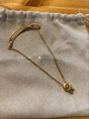 MICHAEL KORS 골드톤 팔찌
