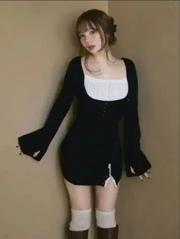 andmary Poppy 레이스 미니 드레스