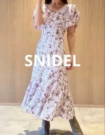 스나이델 SNIDEL 꽃무늬 퍼프 슬리브 머메이드 원피스 0