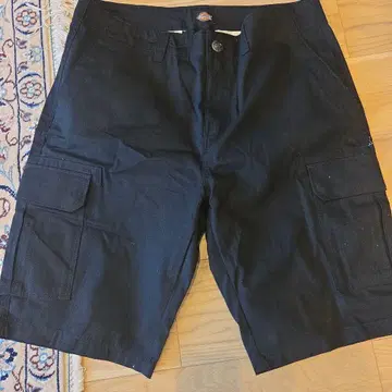 Dickies 카고 숏팬츠 블랙 사이즈 표기 34