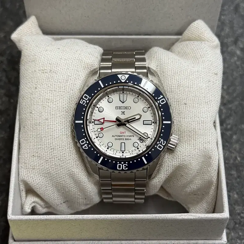 세이코 프로스펙스 GMT SPB519J1